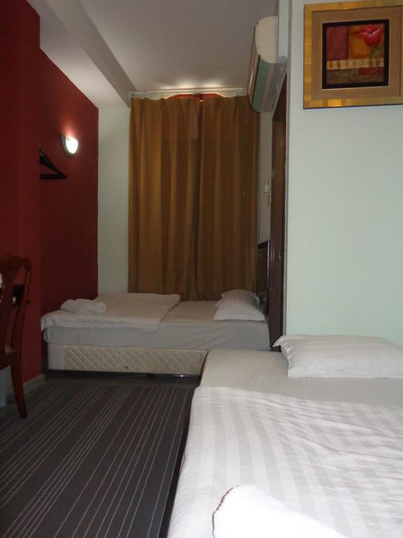 Zenobia Hotel Singapore Room photo